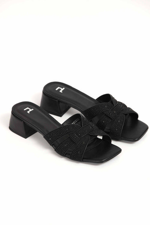 Black Chappal-439082903