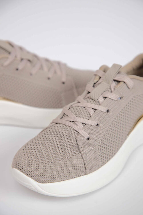 Beige Canvas-440512918