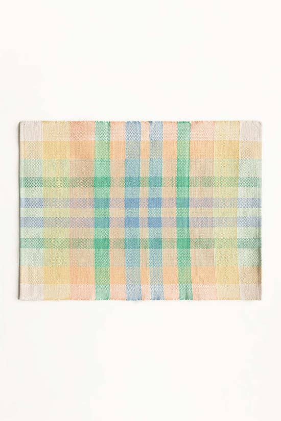 checks woven place mat 1