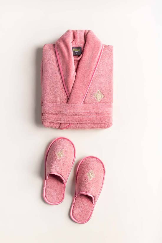 flamingo velour bathrobe 1