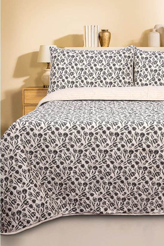 throw quilted throw 001