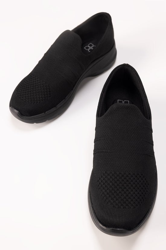 421436 black women slipon ideas front 2