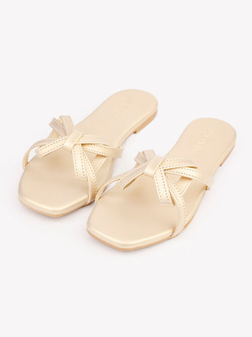 Knotted Flats