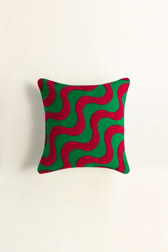ss25 ec 017 terry embroidered cushion cover gulahmed front 1