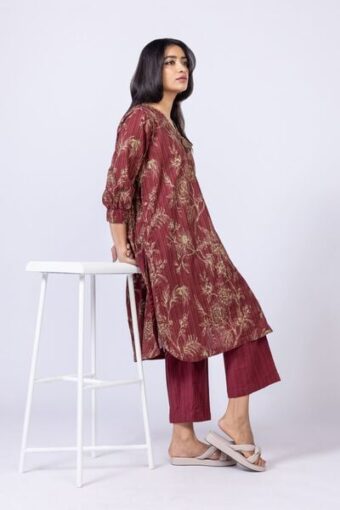 eib245321 maroon 1