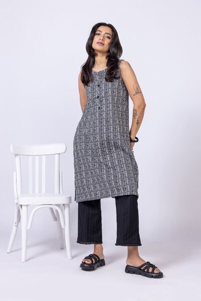 eit245322 black 1