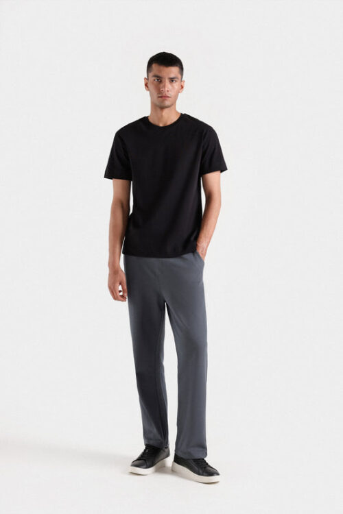 Basic T-Shirt